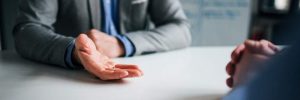 Como ir vestido a una entrevista de trabajo