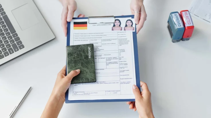 Entregando el cv para un trabajo en Alemania