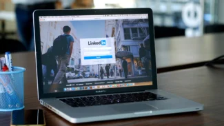 Web para crear un currículum en LinkedIn