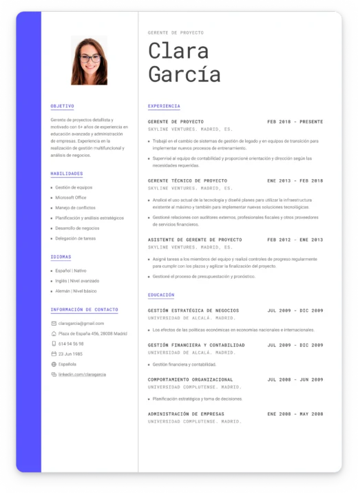 Plantilla de currículum moderna inspirada en tecnología para perfiles IT, desarrolladores web y expertos en SEO