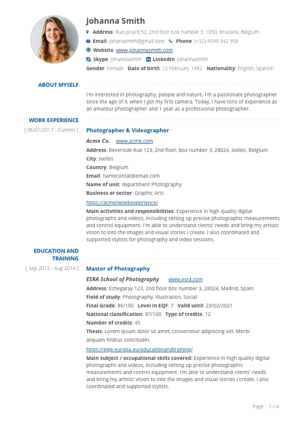 Plantilla de CV Europass disponible en la plataforma oficial con información de contacto, experiencia laboral como fotógrafa y videógrafa, formación, habilidades e idiomas sobre fondo blanco.